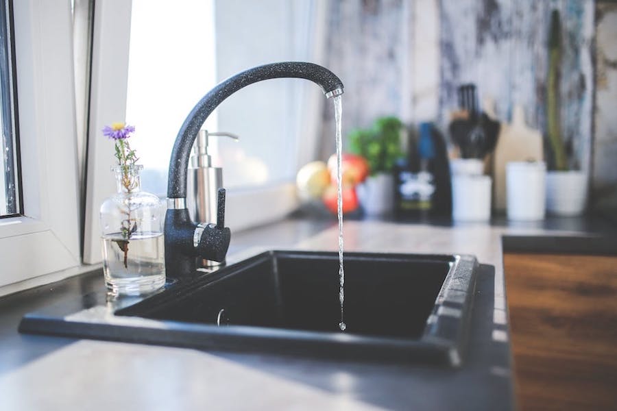 A running kitchen sink. 