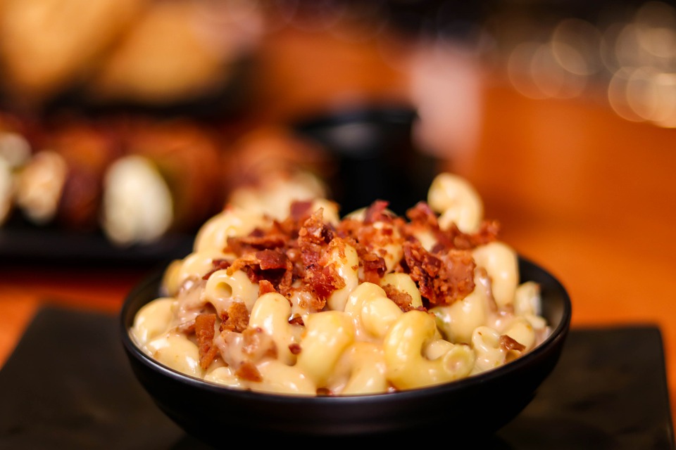 Mac & cheese comfort foods. 