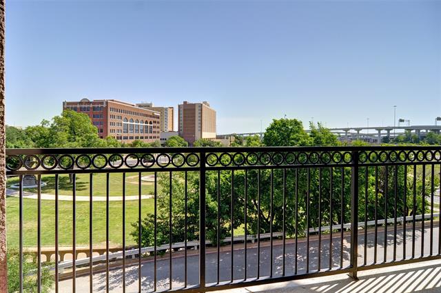 Balcony with a Fort Worth view